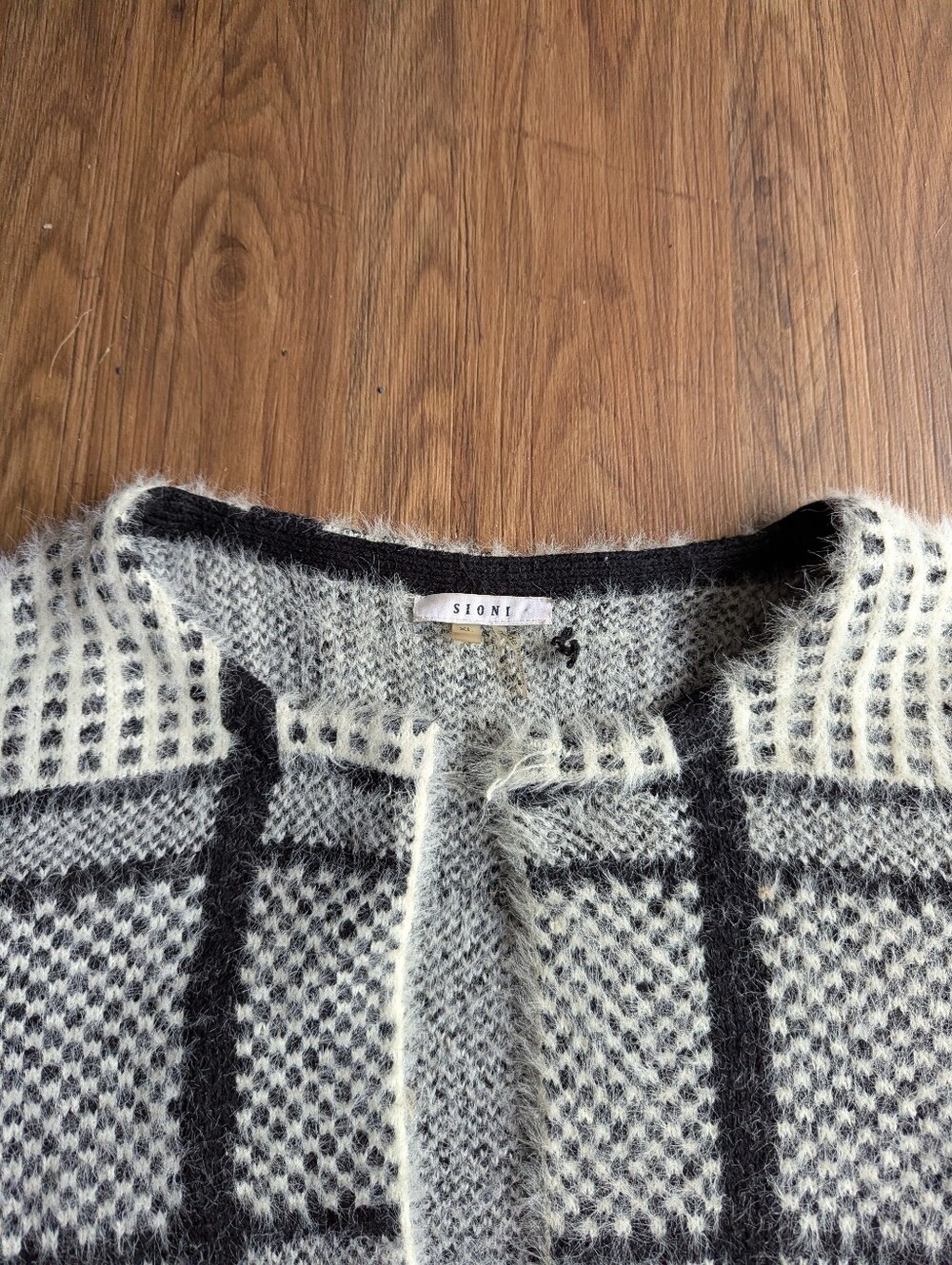 Sioni Black And Gray Plaid Open-Front Fuzzy Cardigan Sz XL - Picture 2 of 8